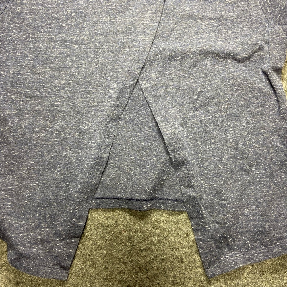 ADIDAS GIRLS SPLIT BACK T-SHIRT SIZE MEDIUM - Picture 3 of 5